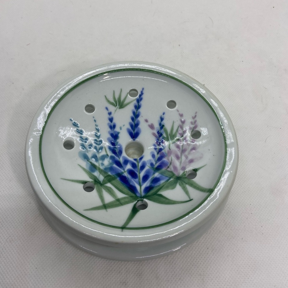 Georgetown Pottery lupine soap dish